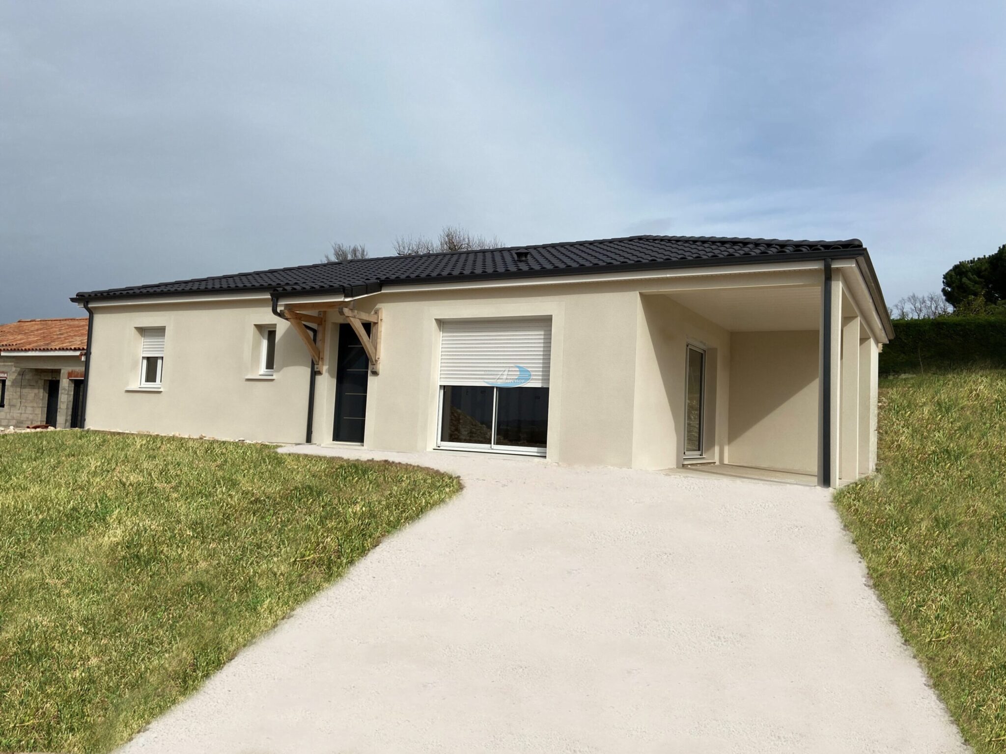 Maison de 94 m² à construire sur un terrain de 1 500 m² à Trélissac, à proximité de la zone commerciale Leclerc.