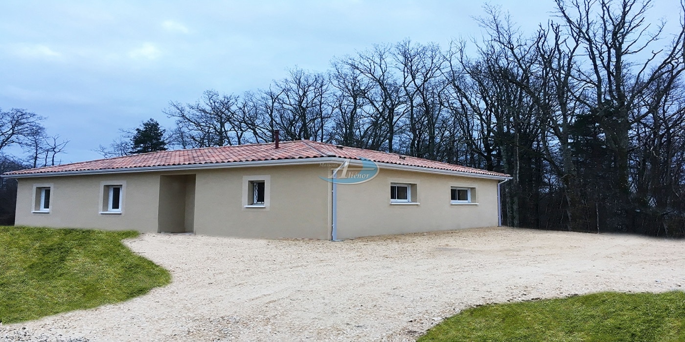Maison moderne de 100 m², conforme aux normes RE 2020, située sur un terrain de 1 000 m² à Coulounieix-Chamiers.