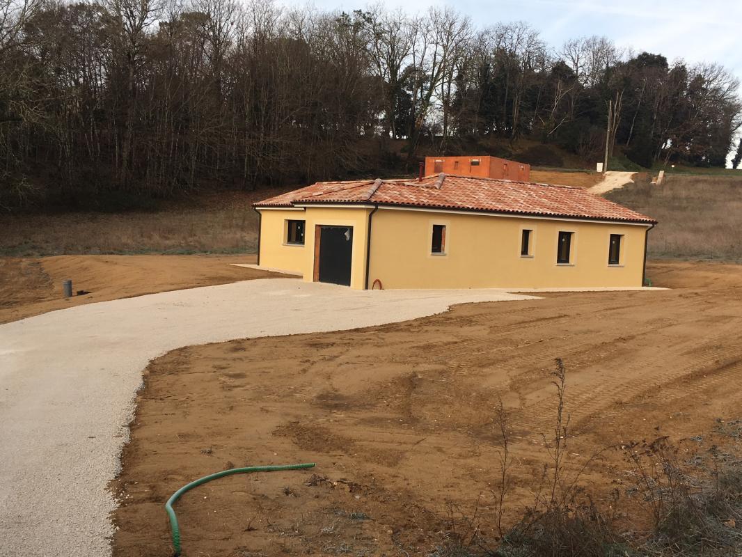 Maison-neuve-constructeur-de-maisons-individuelles-perigord-dordogne-lot-correze-gironde-maisons-aliénor-terrain