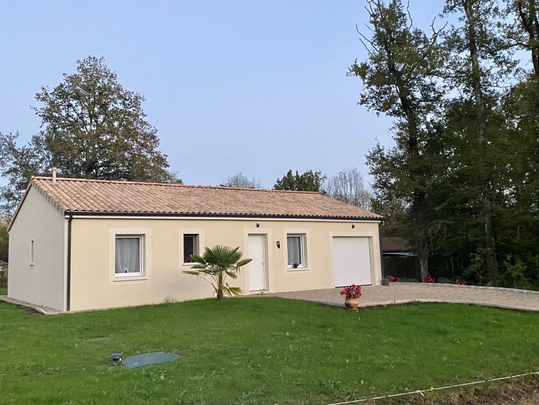 Maison-neuve-constructeur-de-maisons-individuelles-perigord-dordogne-lot-correze-gironde-maisons-aliénor-terrain