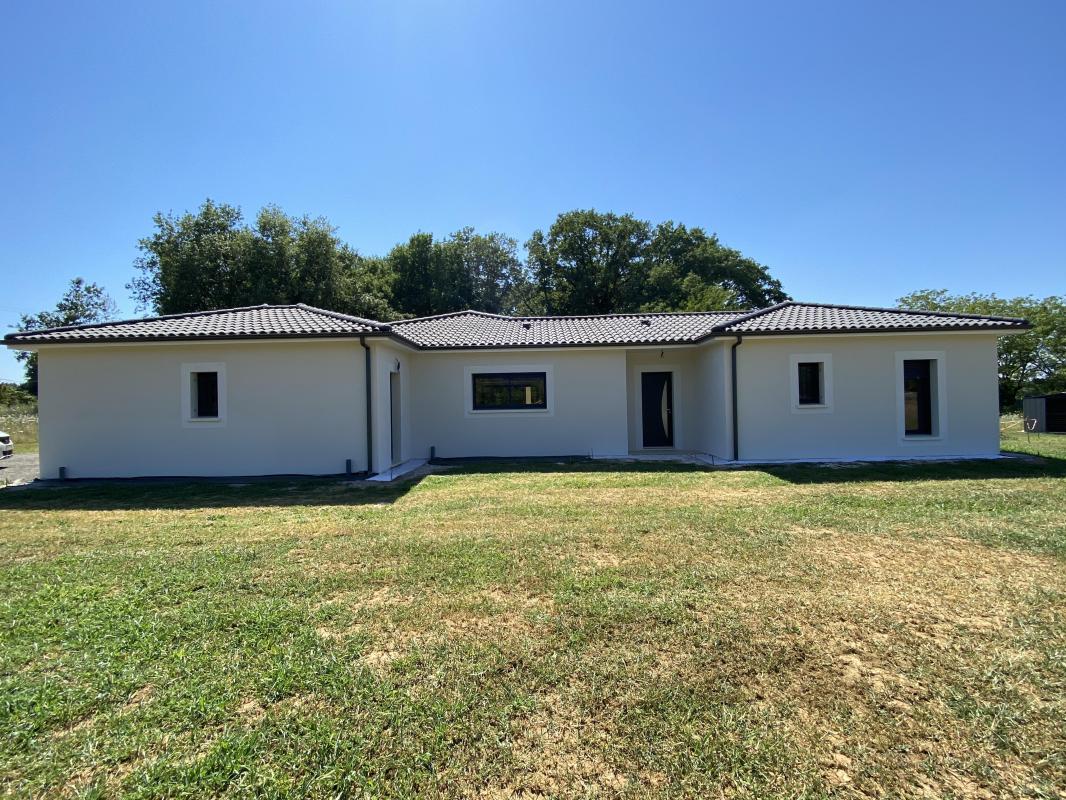 Maison-neuve-constructeur-de-maisons-individuelles-perigord-dordogne-lot-correze-gironde-maisons-aliénor-terrain